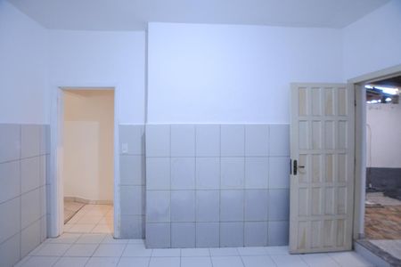 Casa para alugar com 200m², 2 quartos e 2 vagasCozinha