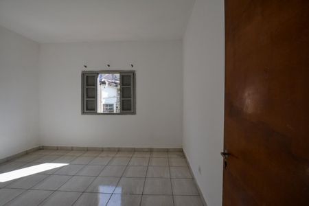 Quarto de casa para alugar com 2 quartos, 200m² em Jaguaré, São Paulo