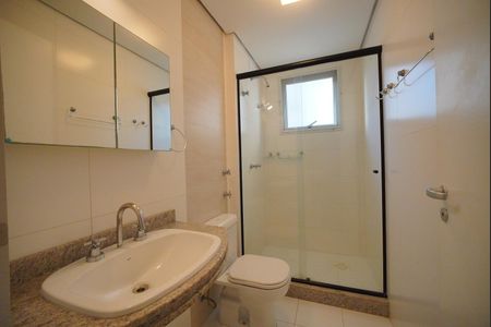 Apartamento para alugar com 206m², 4 quartos e 3 vagasBanheiro da Suíte 4