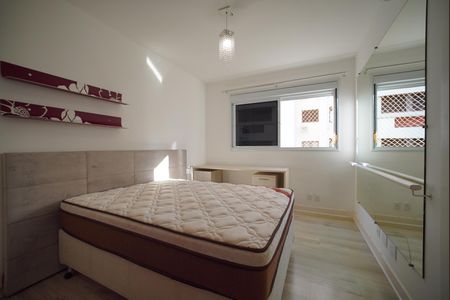 Apartamento para alugar com 206m², 4 quartos e 3 vagasSuíte 2