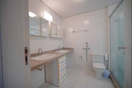 Apartamento para alugar com 206m², 4 quartos e 3 vagasBanheiro da Suíte 3