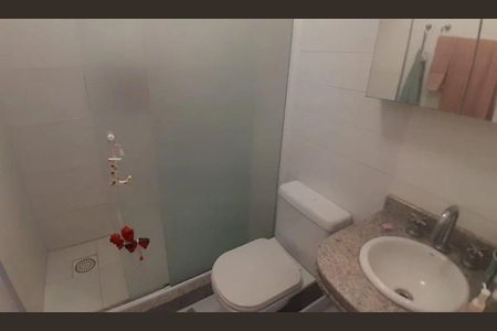 Apartamento para alugar com 206m², 4 quartos e 3 vagasBanheiro