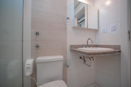 Apartamento para alugar com 206m², 4 quartos e 3 vagasBanheiro da Suíte 1