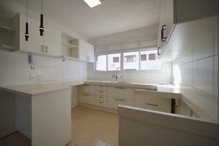 Apartamento para alugar com 206m², 4 quartos e 3 vagasCozinha