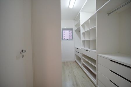Apartamento para alugar com 206m², 4 quartos e 3 vagasCloset da suíte 3