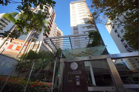 Apartamento para alugar com 206m², 4 quartos e 3 vagasFachada