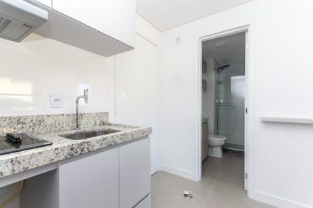 Cozinha de apartamento para alugar com 1 quarto, 40m² em Centro Histórico, Porto Alegre