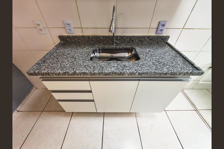 Cozinha de apartamento à venda com 2 quartos, 43m² em Curicica, Rio de Janeiro