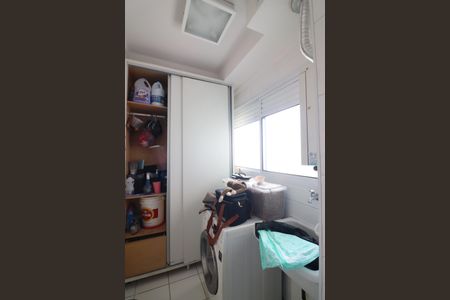 Apartamento à venda com 107m², 2 quartos e 2 vagasÁrea de Serviço