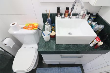 Apartamento à venda com 107m², 2 quartos e 2 vagasQuarto 1 - Suíte Banheiro 