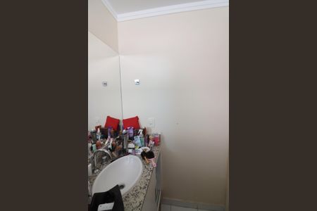 Apartamento à venda com 107m², 2 quartos e 2 vagasQuarto 2 - Suíte Banheiro 