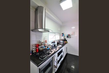 Apartamento à venda com 107m², 2 quartos e 2 vagasCozinha 