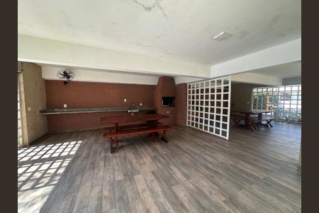 Apartamento para alugar com 57m², 2 quartos e 1 vagaÁrea comum - Churrasqueira
