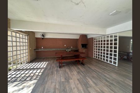 Apartamento para alugar com 57m², 2 quartos e 1 vagaÁrea comum - Churrasqueira