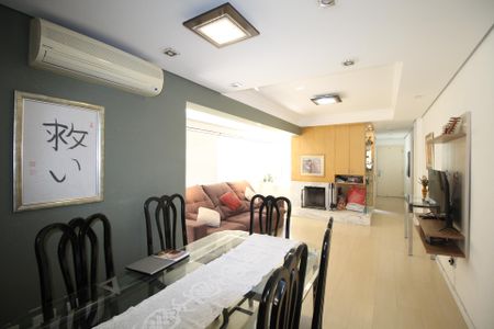 Apartamento à venda com 114m², 2 quartos e 2 vagasSala