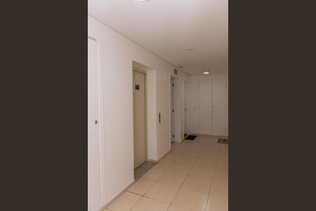 Apartamento para alugar com 69m², 2 quartos e 1 vagaÁrea Comum-Hall do Andar 