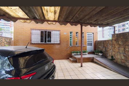 Casa à venda com 137m², 3 quartos e 4 vagas Casa à venda com 137m², 3 quartos e 4 vagasGaragem