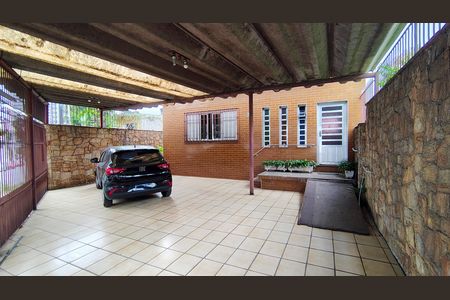 Casa à venda com 137m², 3 quartos e 4 vagas Casa à venda com 137m², 3 quartos e 4 vagasGaragem