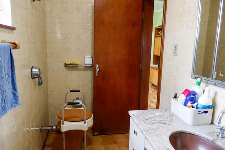 Casa à venda com 137m², 3 quartos e 4 vagas Casa à venda com 137m², 3 quartos e 4 vagasBanheiro