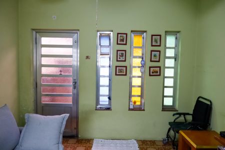 Casa à venda com 137m², 3 quartos e 4 vagas Casa à venda com 137m², 3 quartos e 4 vagassala