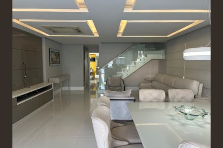 Casa para alugar com 4 quartos, 380m² em Vargem Grande, Rio de Janeiro