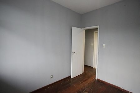 Apartamento para alugar com 100m², 2 quartos e 2 vagasQuarto 