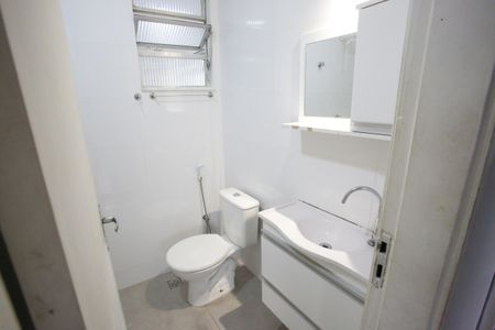 Apartamento para alugar com 100m², 2 quartos e 2 vagasBanheiro Social