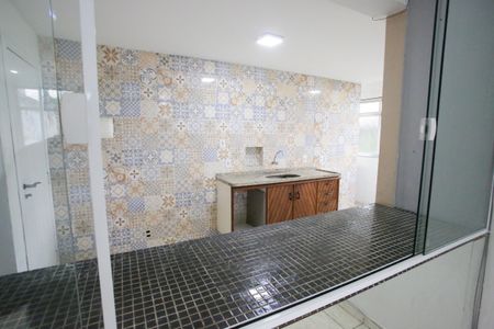 Apartamento para alugar com 100m², 2 quartos e 2 vagasCozinha