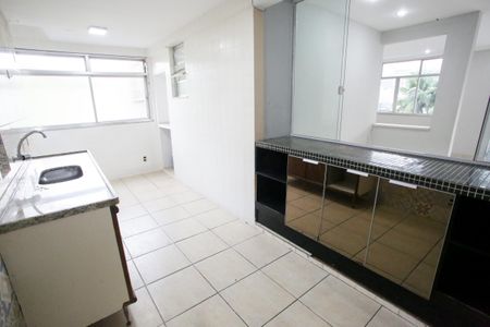Apartamento para alugar com 100m², 2 quartos e 2 vagasCozinha