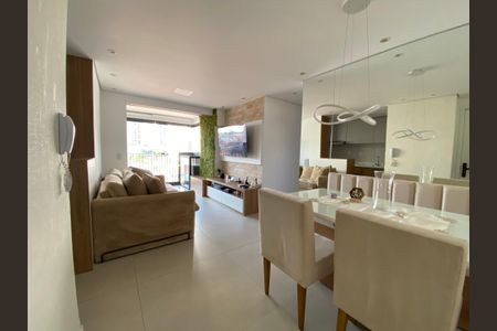 Sala de apartamento à venda com 3 quartos, 71m² em Ferreira, São Paulo