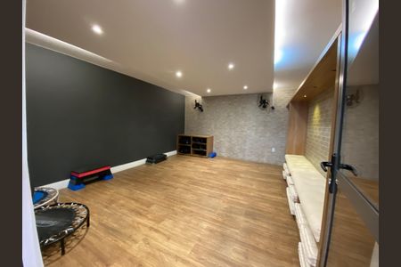 Apartamento à venda com 71m², 3 quartos e 1 vagaÁrea comum