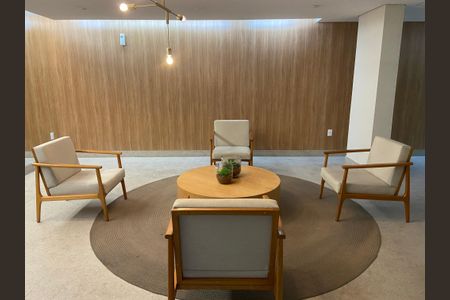 Apartamento à venda com 71m², 3 quartos e 1 vagaÁrea comum