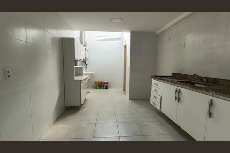 Apartamento para alugar com 280m², 4 quartos e 2 vagasCozinha e Área de Serviço 
