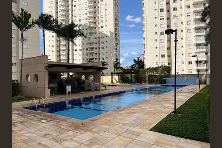 Apartamento à venda com 104m², 2 quartos e 2 vagasÁrea comum - Piscina
