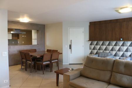 Apartamento à venda com 104m², 2 quartos e 2 vagasSala