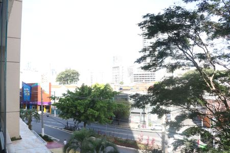 Apartamento à venda com 104m², 2 quartos e 2 vagasVaranda