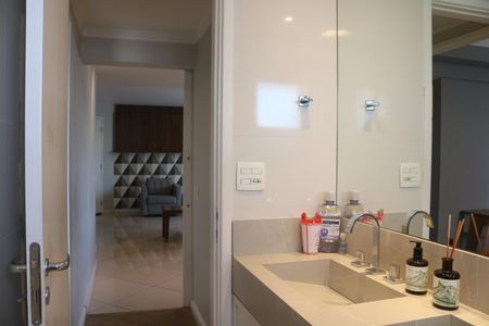 Apartamento à venda com 104m², 2 quartos e 2 vagasBanheiro 2