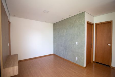 Sala  de apartamento para alugar com 2 quartos, 44m² em Jardim Guaruja, Sorocaba