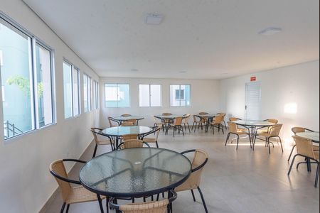 Apartamento para alugar com 43m², 2 quartos e 1 vagaÁrea comum - Salão de festas