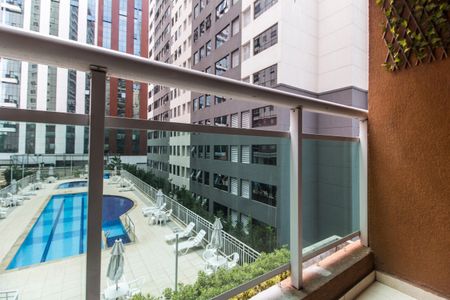 Apartamento à venda com 80m², 3 quartos e 2 vagas Apartamento à venda com 80m², 3 quartos e 2 vagasVaranda