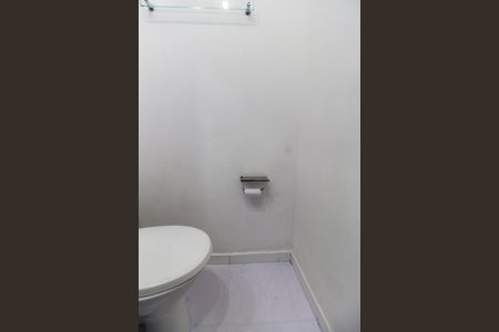 Apartamento à venda com 80m², 3 quartos e 2 vagas Apartamento à venda com 80m², 3 quartos e 2 vagasBanheiro 2