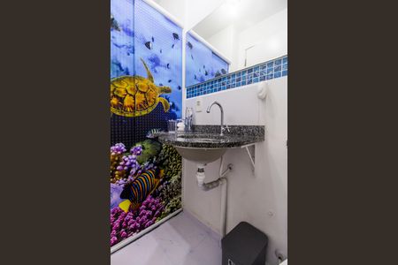 Apartamento à venda com 80m², 3 quartos e 2 vagas Apartamento à venda com 80m², 3 quartos e 2 vagasBanheiro 2