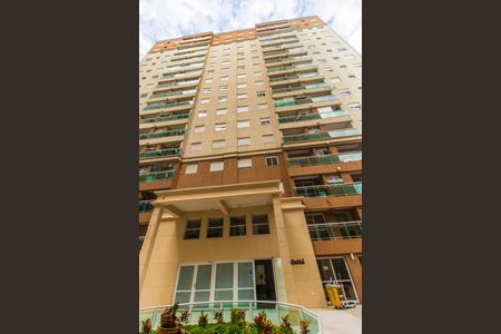 Apartamento à venda com 80m², 3 quartos e 2 vagasFachada do bloco