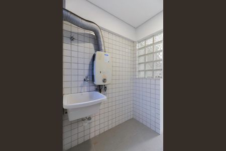 Apartamento para alugar com 70m², 2 quartos e 1 vagaÁrea de serviço