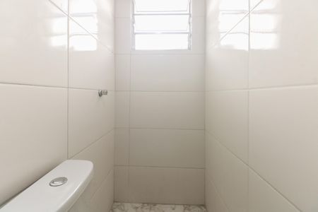 Banheiro  de casa para alugar com 1 quarto, 20m² em Penha de França, São Paulo