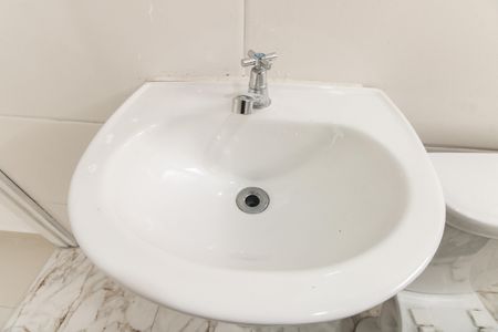 Banheiro  de casa para alugar com 1 quarto, 20m² em Penha de França, São Paulo