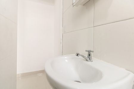 Banheiro  de casa para alugar com 1 quarto, 20m² em Penha de França, São Paulo