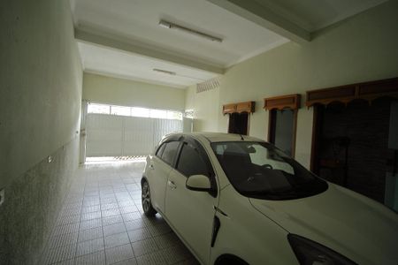 Casa à venda com 318m², 3 quartos e 4 vagasGaragem 