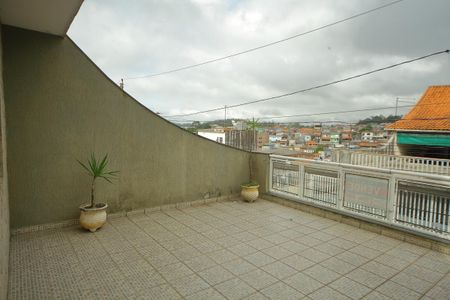 Casa à venda com 318m², 3 quartos e 4 vagasSacada da Sala