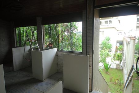 Casa à venda com 318m², 3 quartos e 4 vagasSala/quarto - convivência 